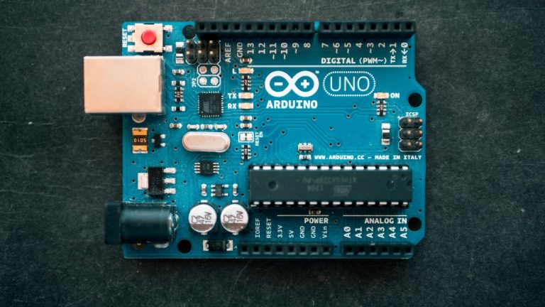 Arduino: o que é, para que serve e como utilizar?